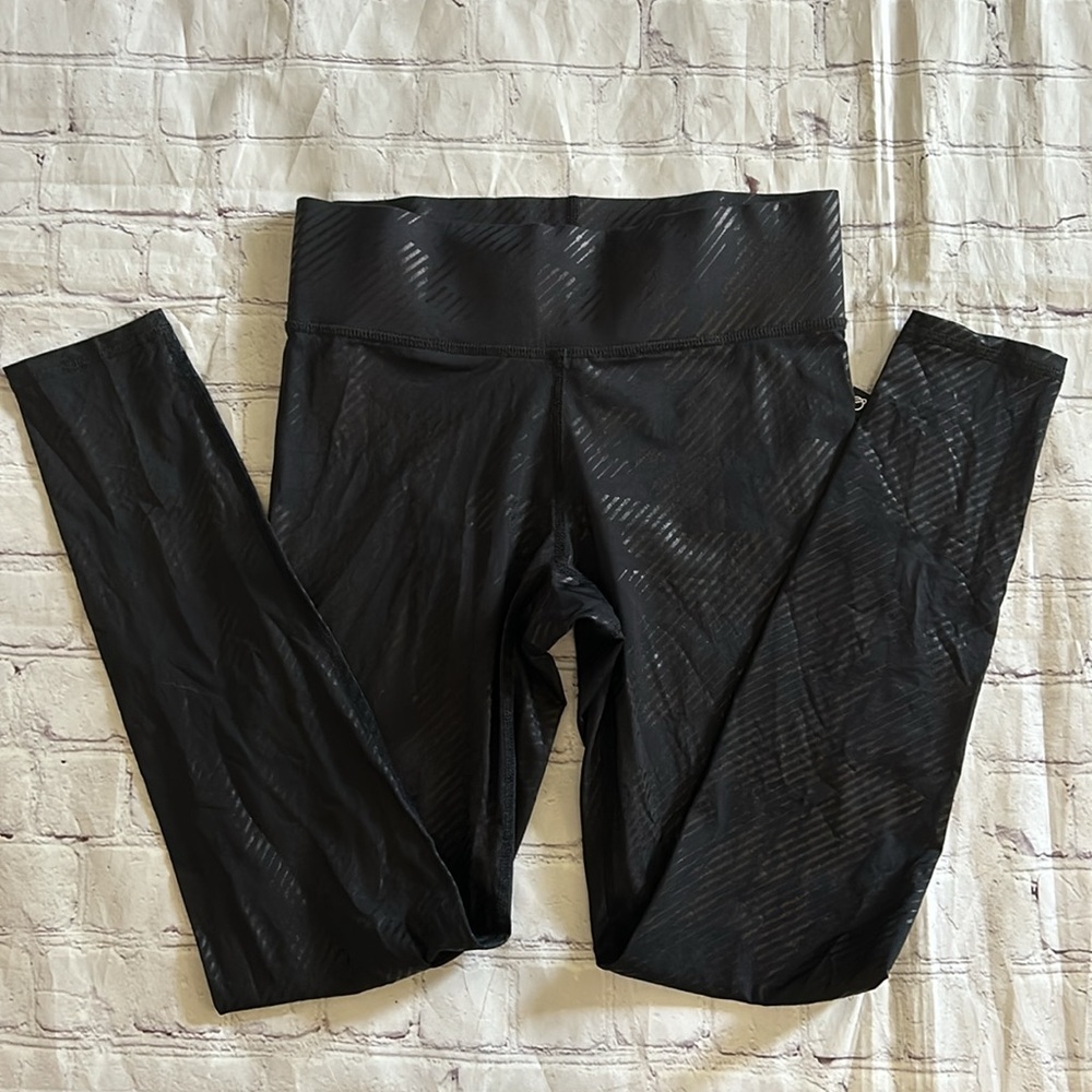 Terez Women’s Workout Legging Camo Foil Stripe Size Small Black Mid-Rise - Picture 5 of 10